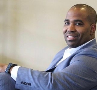 Marques Ogden | Former NFL Pro, Author, Master Storyteller + Inspirational Virtual Keynote Speaker