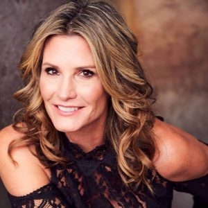 Jennifer L Carroll | Motivational & Funny Speaker | Best Selling Author