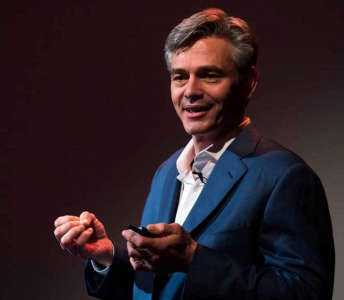 Chris Waddell | Motivational Speaker, Corporate Storyteller & Founder One Revolution