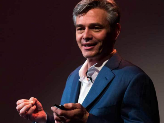Chris Waddell | FNDR: One Revolution | Motivation & Storyteller Virtual Keynotes & In-Person Talks